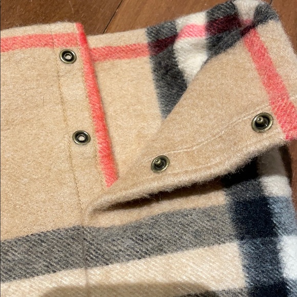 Burberry Classic Check Snug Scarf Neck Warmer in Beige, Black, Red, White - Picture 3 of 3